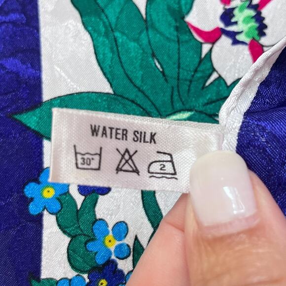 Vintage Alaska Scarf Co Floral Water Silk Scarf 34 X 34 Blue Pink Green Tropical - Picture 9 of 9